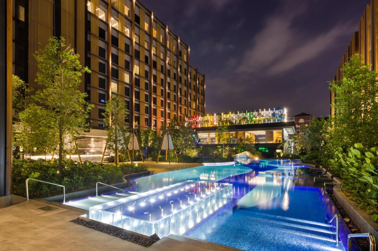 M Resort & Hotel Kuala Lumpur Buitenkant foto The Panorama pool at The Panorama